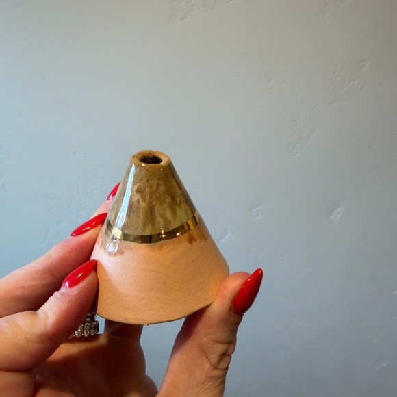 Curious and clay Ceramic Cone Incense Holder - Picture 2 of 3